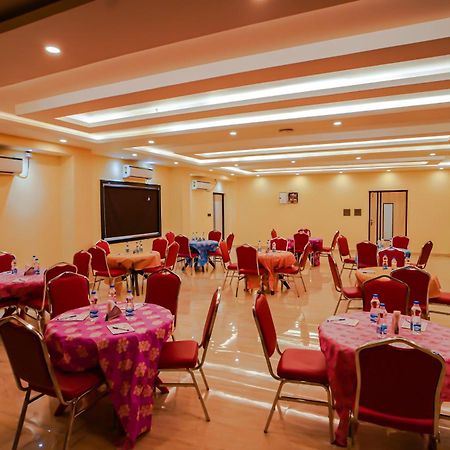 Prasant On Beach Resort !! Lift - Wifi -Restaurant-Parking Facilities-Newly Decorated Room !! Mandarmani Dış mekan fotoğraf
