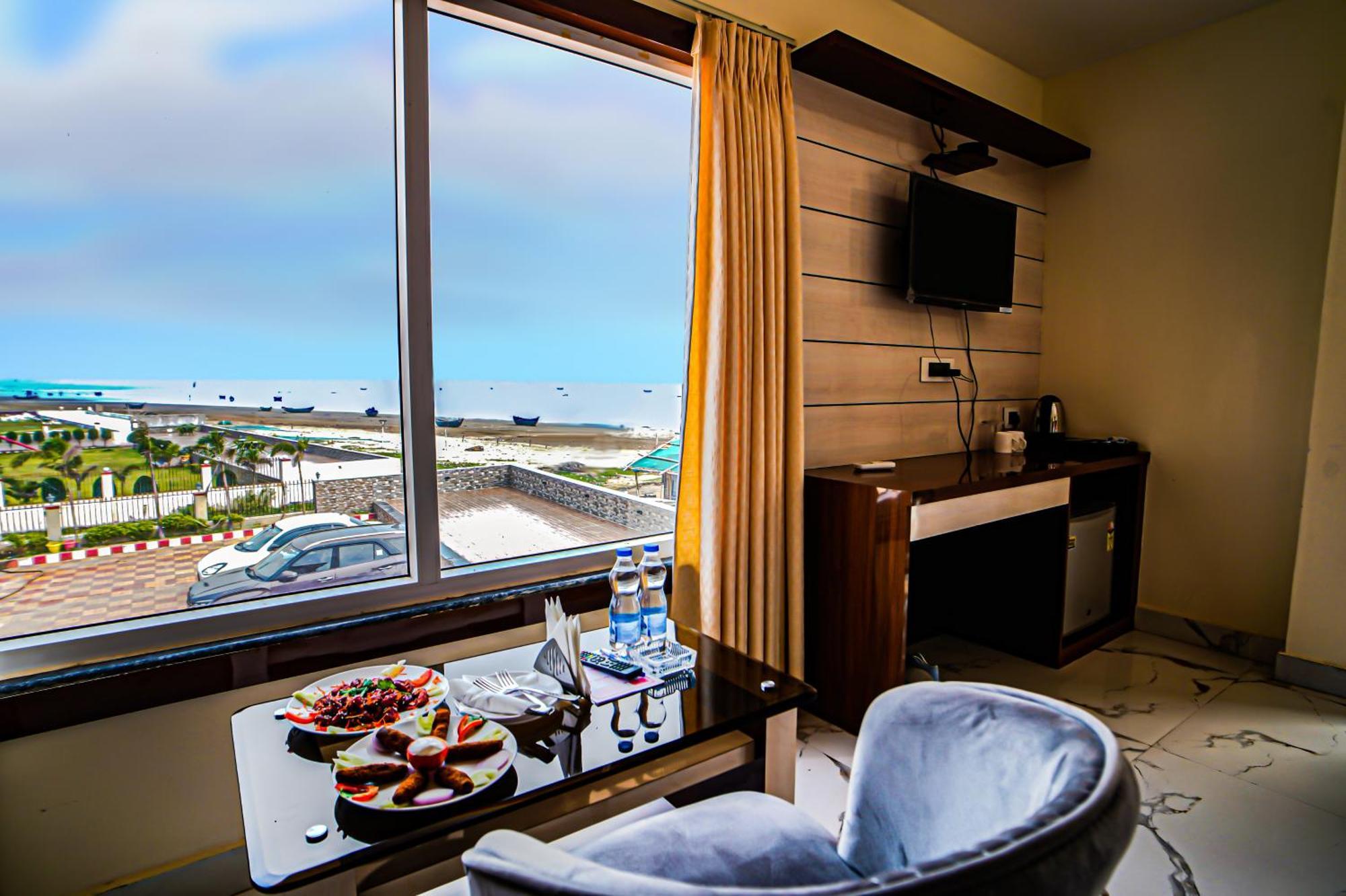 Prasant On Beach Resort !! Lift - Wifi -Restaurant-Parking Facilities-Newly Decorated Room !! Mandarmani Dış mekan fotoğraf