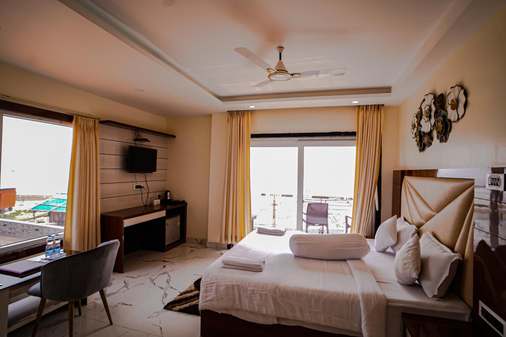 Prasant On Beach Resort !! Lift - Wifi -Restaurant-Parking Facilities-Newly Decorated Room !! Mandarmani Dış mekan fotoğraf