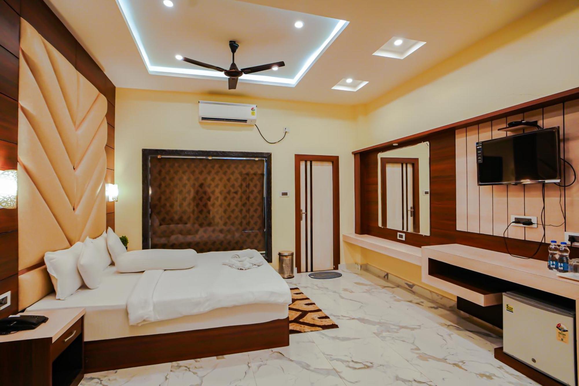 Prasant On Beach Resort !! Lift - Wifi -Restaurant-Parking Facilities-Newly Decorated Room !! Mandarmani Dış mekan fotoğraf