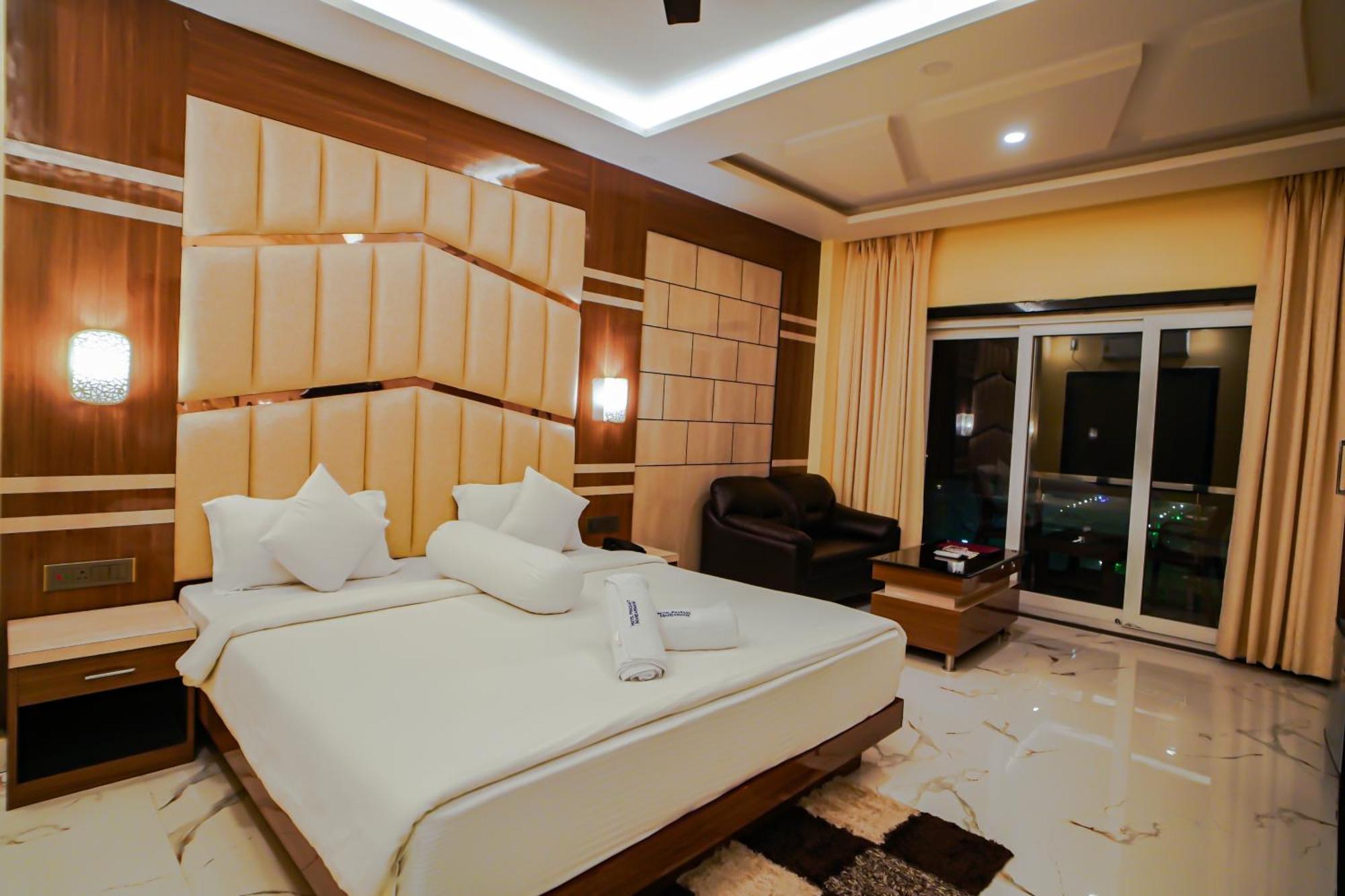 Prasant On Beach Resort !! Lift - Wifi -Restaurant-Parking Facilities-Newly Decorated Room !! Mandarmani Dış mekan fotoğraf
