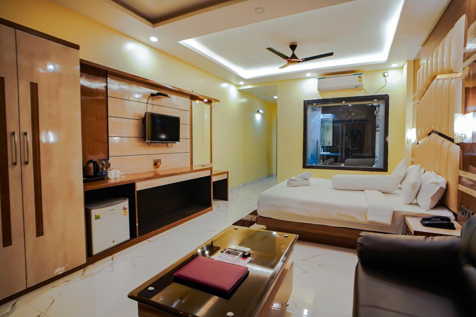 Prasant On Beach Resort !! Lift - Wifi -Restaurant-Parking Facilities-Newly Decorated Room !! Mandarmani Dış mekan fotoğraf
