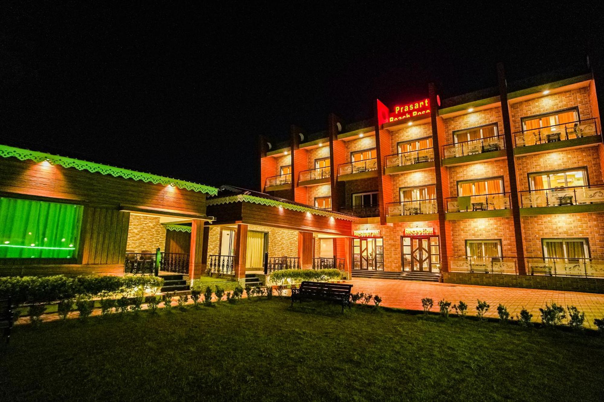Prasant On Beach Resort !! Lift - Wifi -Restaurant-Parking Facilities-Newly Decorated Room !! Mandarmani Dış mekan fotoğraf