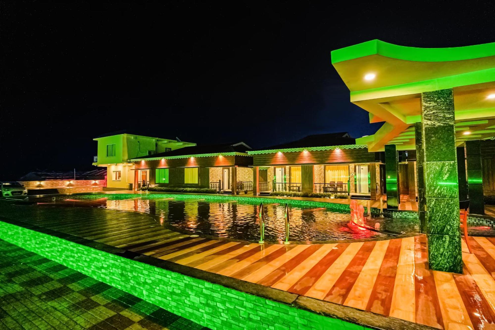 Prasant On Beach Resort !! Lift - Wifi -Restaurant-Parking Facilities-Newly Decorated Room !! Mandarmani Dış mekan fotoğraf