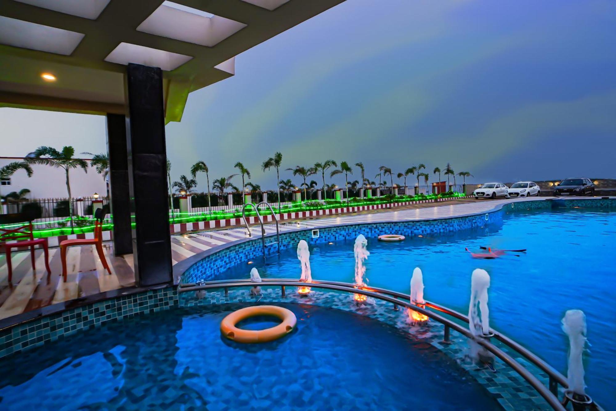 Prasant On Beach Resort !! Lift - Wifi -Restaurant-Parking Facilities-Newly Decorated Room !! Mandarmani Dış mekan fotoğraf