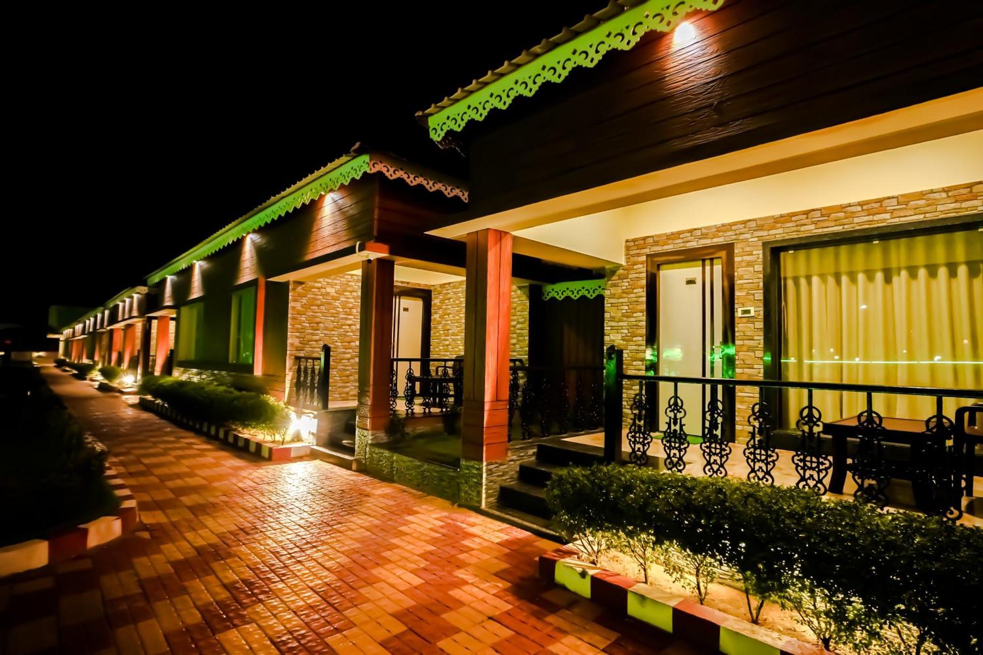 Prasant On Beach Resort !! Lift - Wifi -Restaurant-Parking Facilities-Newly Decorated Room !! Mandarmani Dış mekan fotoğraf